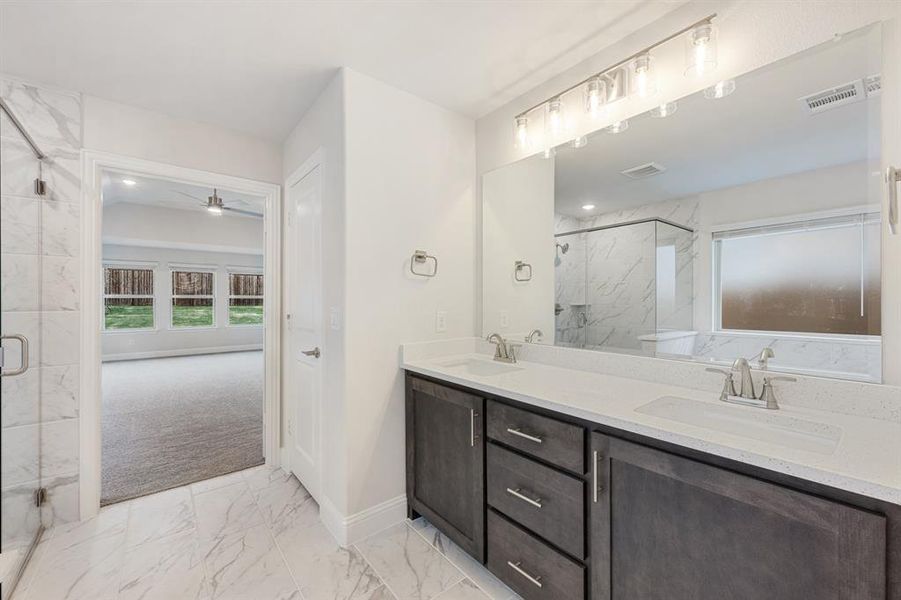 Furnished interior view inside a new home in Liberty, Melissa (Image 13).