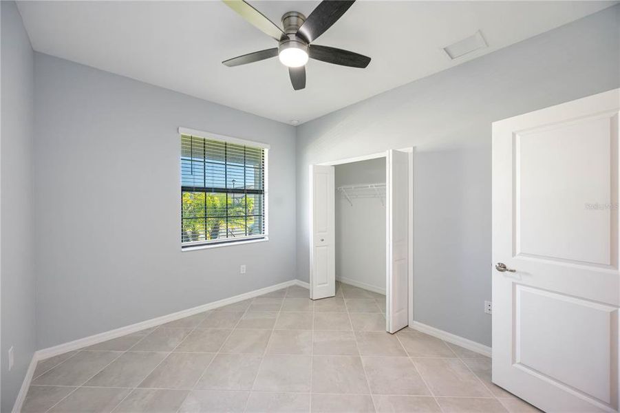 Spacious, unfurnished interior of a new home in , Port Charlotte (Image 18).