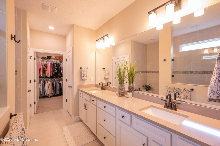 Furnished interior view inside a new home in , Ponte Vedra (Image 36).