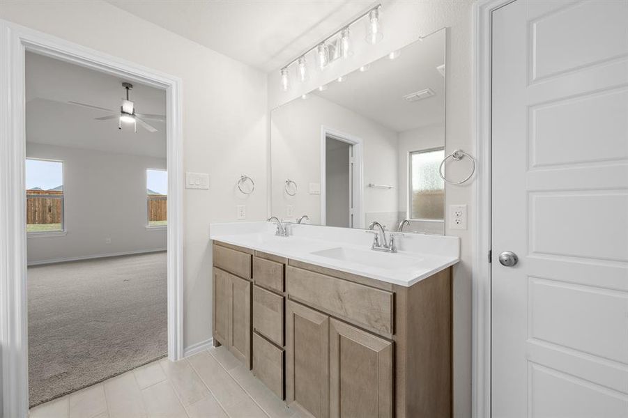 7716 Oakmeade- Primary Suite-5