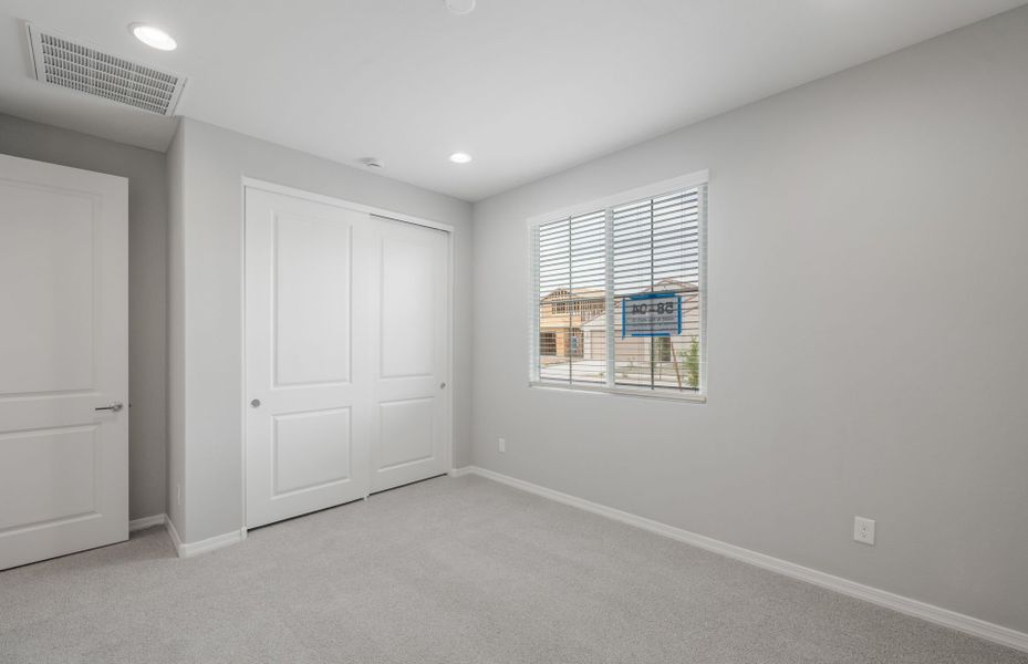 Spacious, unfurnished interior of a new home in El Rancho Santa Rosa, Maricopa (Image 20).