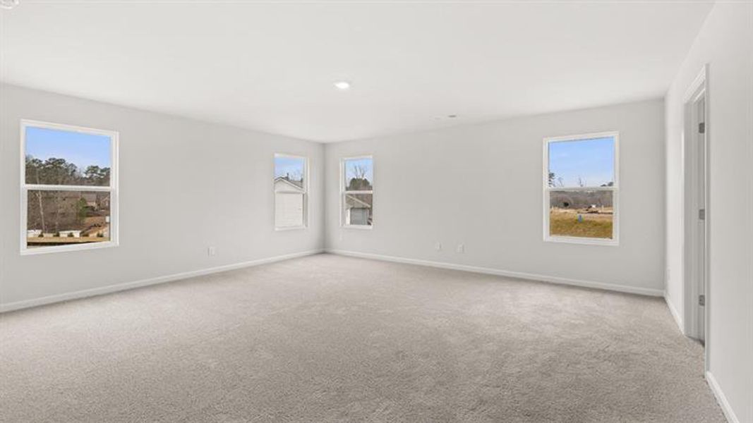 Spacious, unfurnished interior of a new home in , Dallas (Image 19).