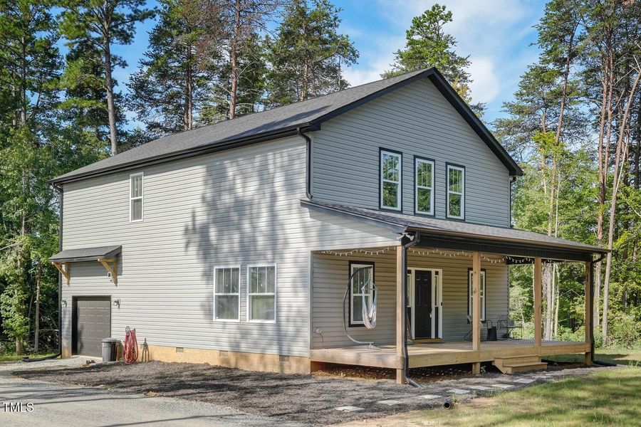 2467 Cherry Grove Rd-large-004-003-Front