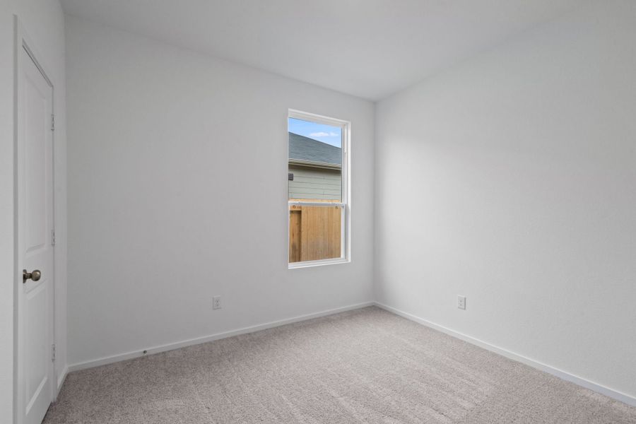 Spacious, unfurnished interior of a new home in Montgomery Bend, Montgomery (Image 15).