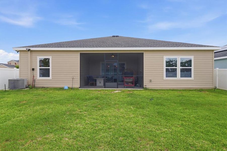 Exterior details and patio area of a home in , Ocala (Image 29).