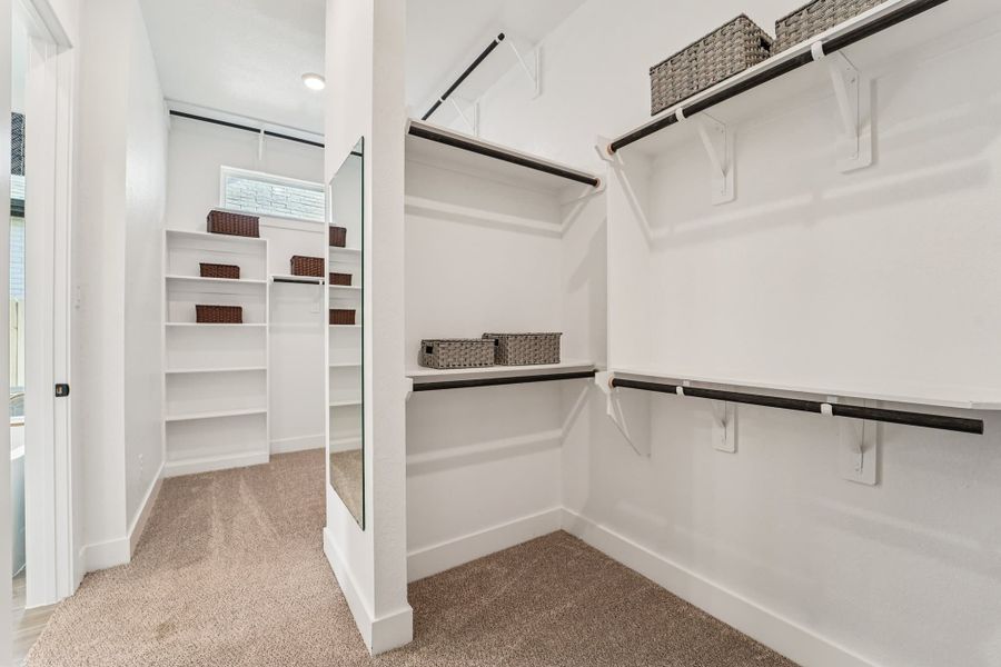 Representative furnished interior of a home built from the Sydney – 60′ Lot by Chesmar Homes in Lakes of Cane Island, Katy (Image 16).