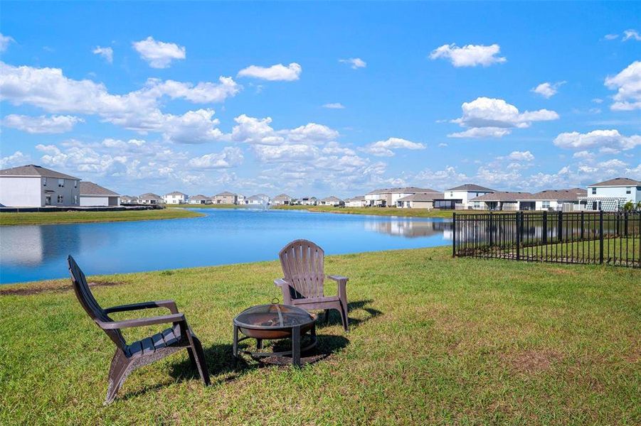 Community amenities in Bella Lago, Parrish (Image 41).