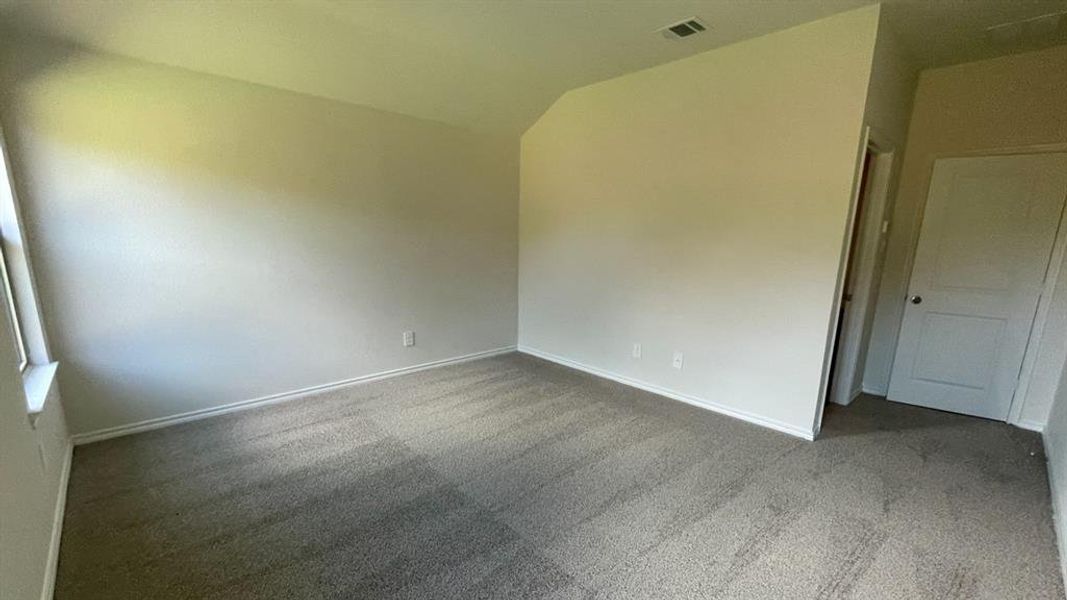Spacious, unfurnished interior of a new home in Wildwood, Royse City (Image 10). Spacious, unfurnished interior of a new home in Wildwood, Royse City (Image 10).