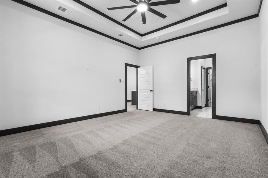 Spacious, unfurnished interior of a new home in , Dallas (Image 13).