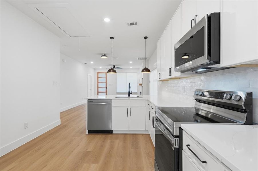 Furnished interior view inside a new home in , Dallas (Image 7). Furnished interior view inside a new home in , Dallas (Image 7).