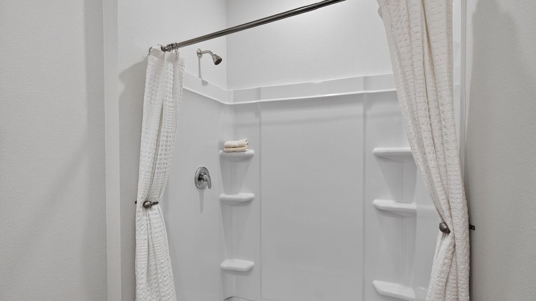 Close-up of interior finishes inside a home in Copes Landing, Jacksonville (Image 18).
