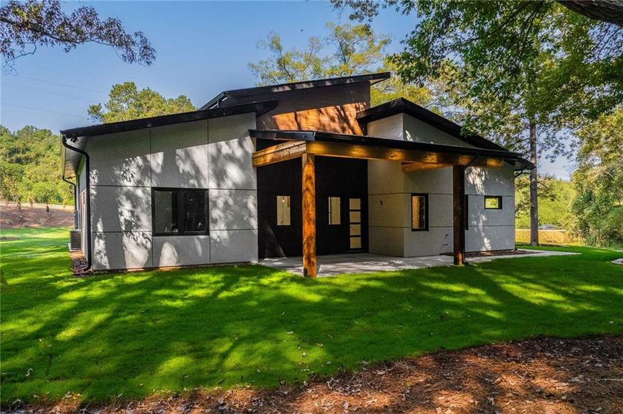 Exterior details and patio area of a home in , Winder (Image 39).