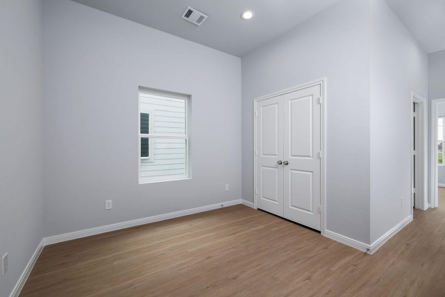 flex space for an office or game room