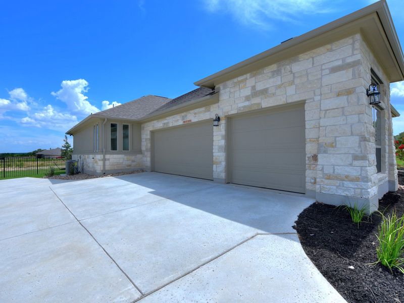 Representative exterior details of a home built from the San Simeon I by Giddens Homes in Clearwater Ranch, Liberty Hill (Image 133).