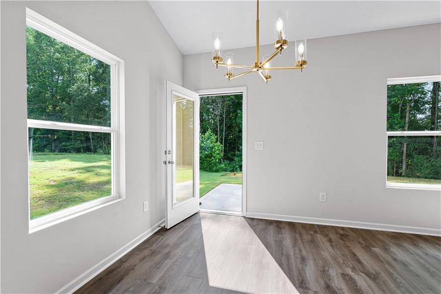 Spacious, unfurnished interior of a new home in , Villa Rica (Image 13).