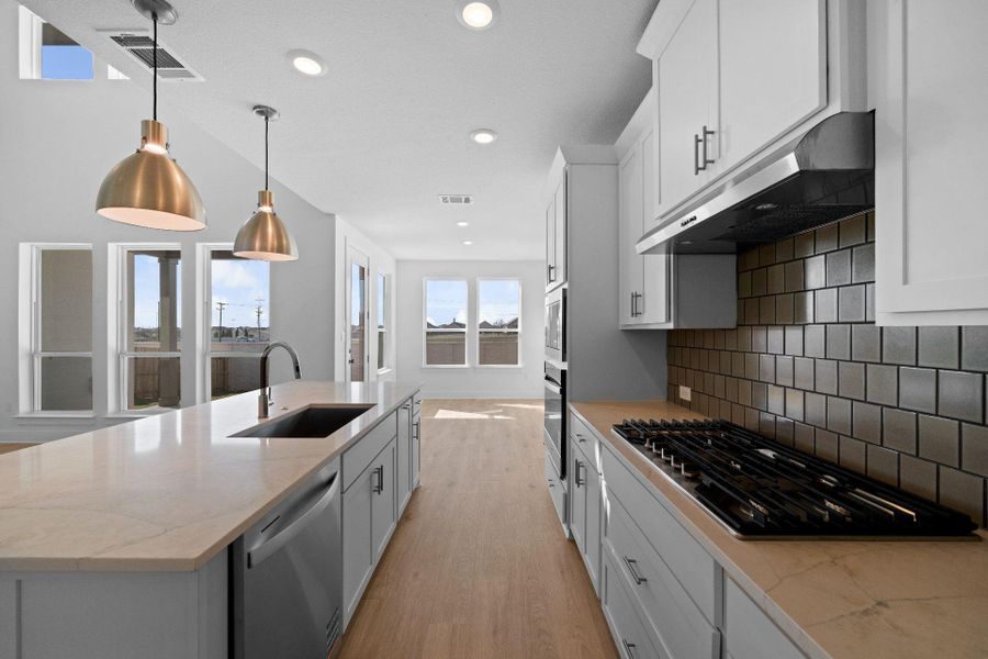 Stunning finishes in Light & Bright Kitchen