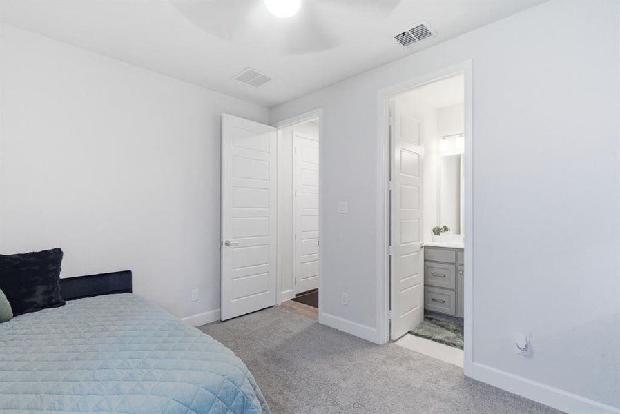 Furnished interior view inside a new home in Sweetgrass, Haslet (Image 20).