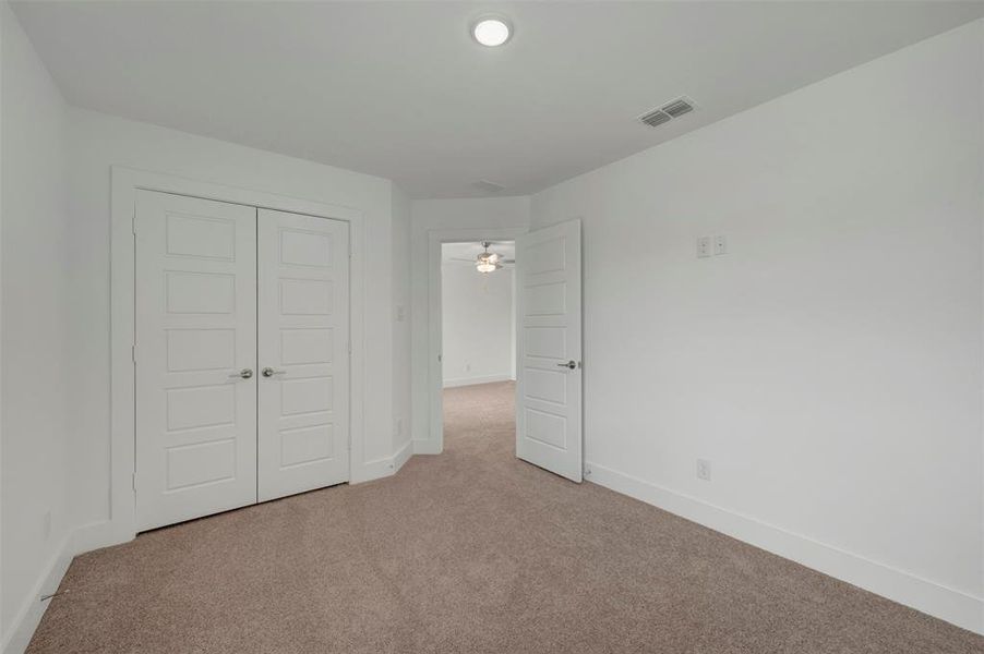 Spacious, unfurnished interior of a new home in Aster Park, McKinney (Image 37).