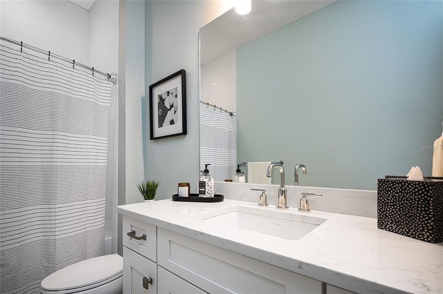 Furnished interior view inside a new home in , Venice (Image 19).