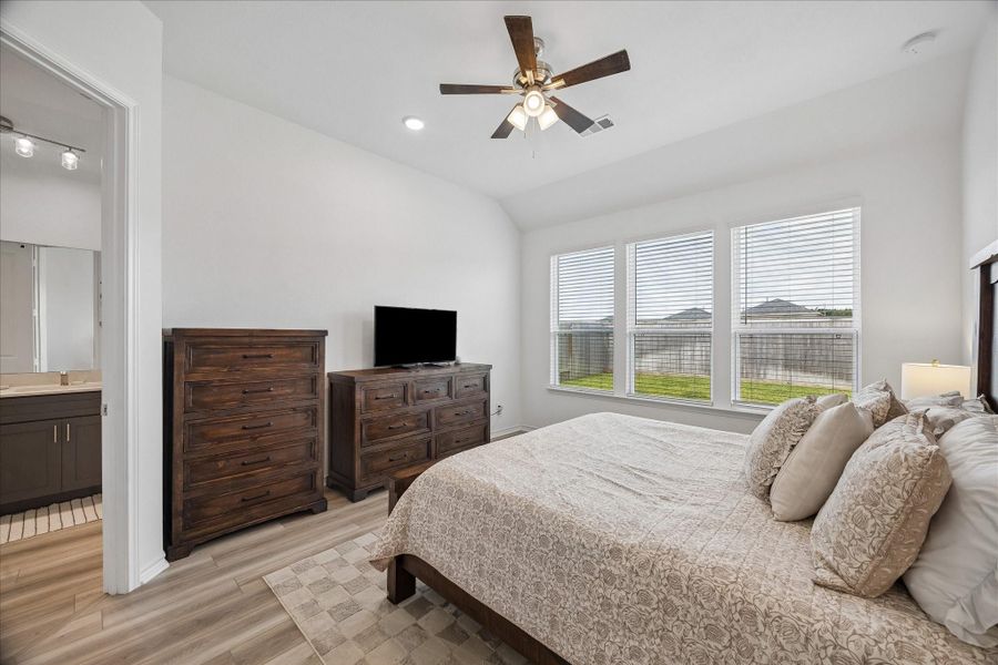 Furnished interior view inside a new home in Montgomery Bend, Montgomery (Image 17).