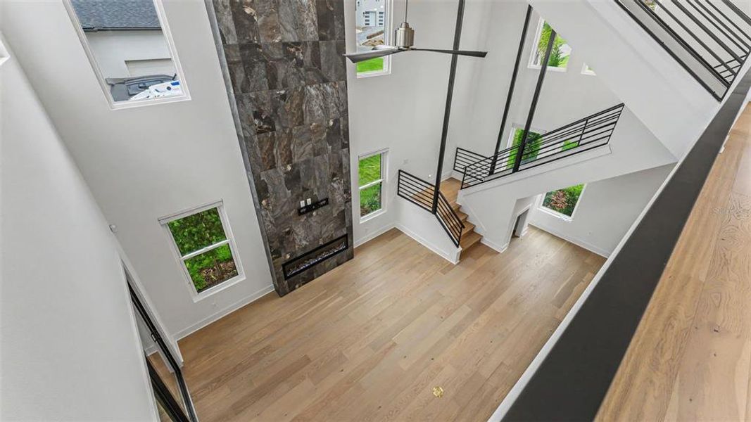 Spacious, unfurnished interior of a new home in , Lakeland (Image 34).