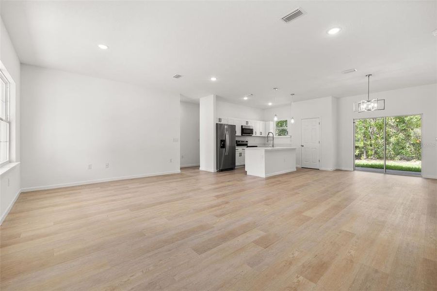Spacious, unfurnished interior of a new home in , Dunnellon (Image 39).