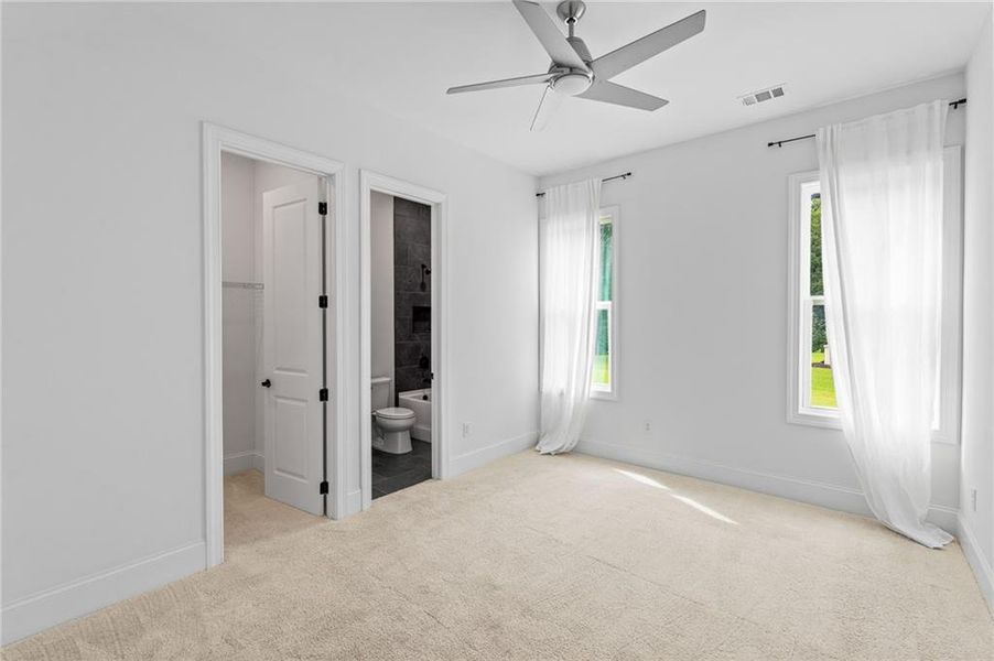 Spacious, unfurnished interior of a new home in , Marietta (Image 38).