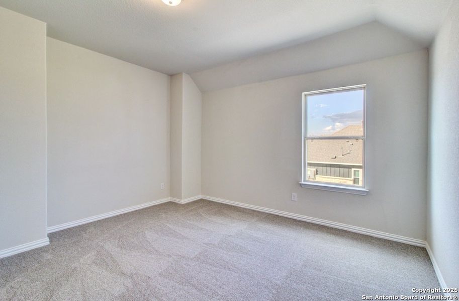 Spacious, unfurnished interior of a new home in The Crossvine, Schertz (Image 15). Spacious, unfurnished interior of a new home in The Crossvine, Schertz (Image 15).