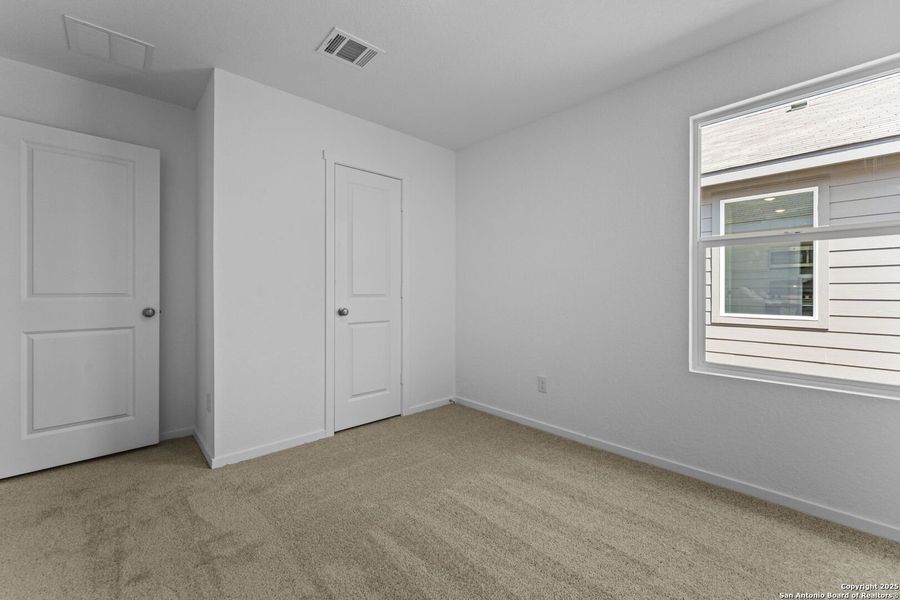 Spacious, unfurnished interior of a new home in , New Braunfels (Image 17).