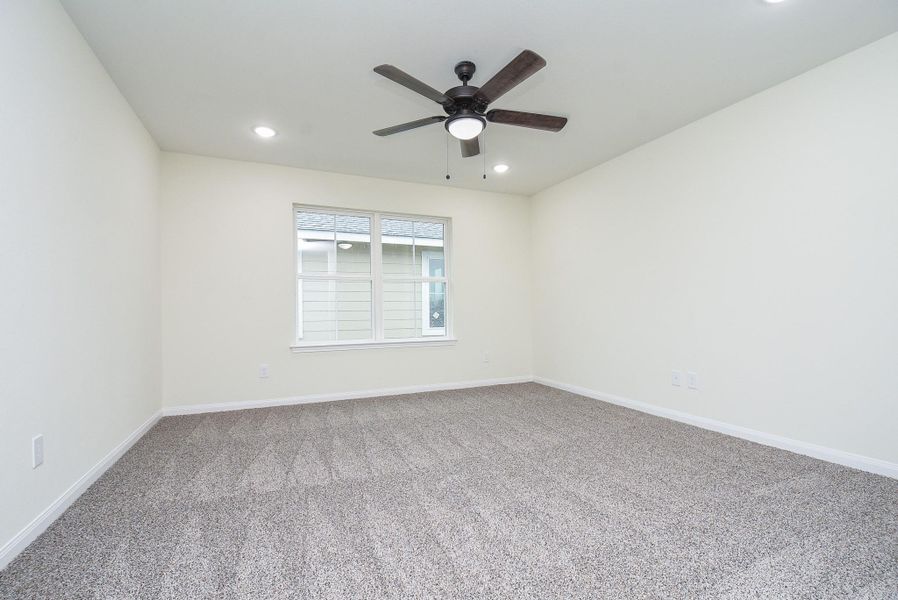 Image 8 of a home in . Image 8 of a home in .