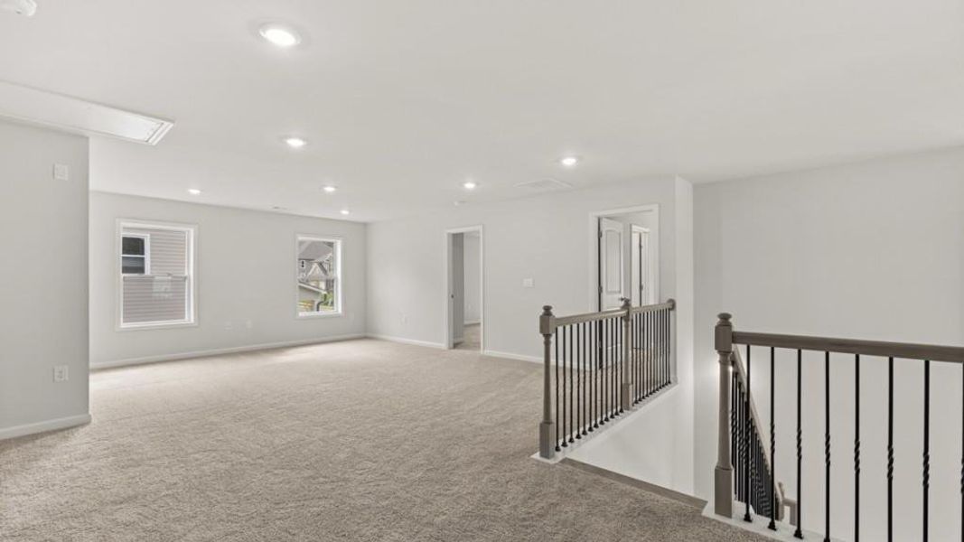 Spacious, unfurnished interior of a new home in Haven Abbey, Cumming (Image 18).
