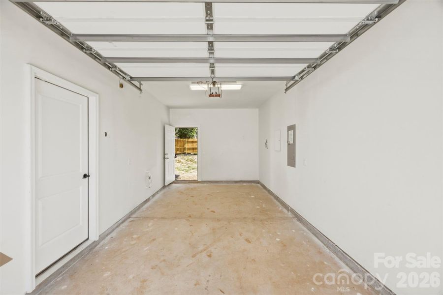 Spacious, unfurnished interior of a new home in , Charlotte (Image 21).
