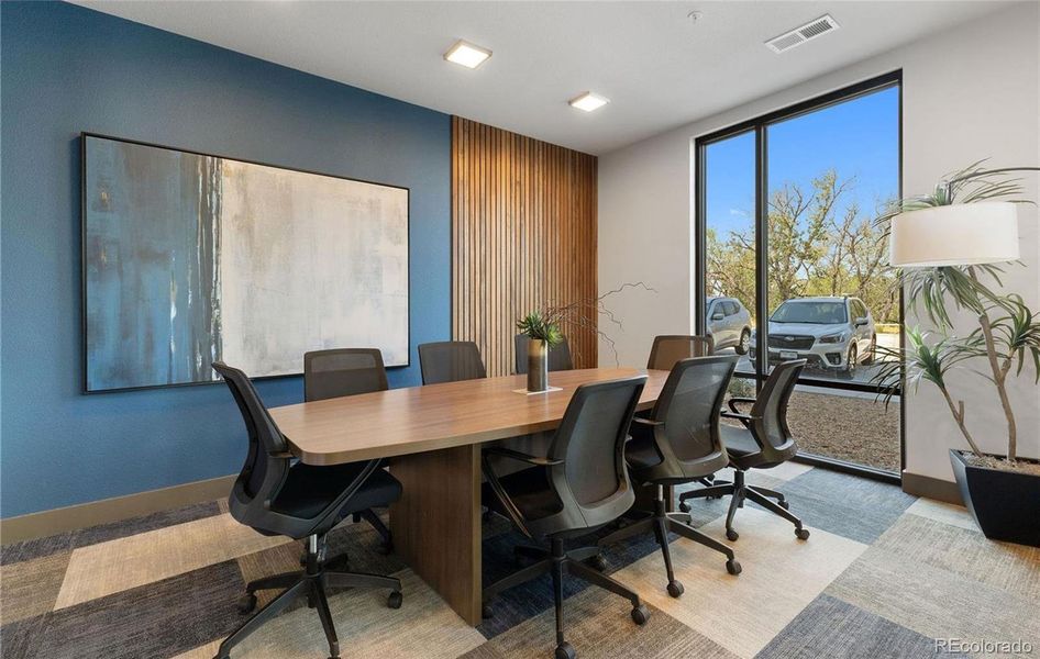 Community amenities in , Parker (Image 35).