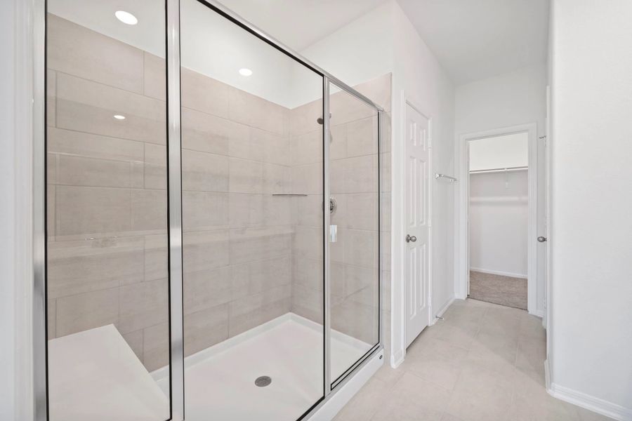 Primary bath. Note: Sample product photo. Actual exterior and interior selections may vary by homesite. Photo may be virtually staged Primary bath. Note: Sample product photo. Actual exterior and interior selections may vary by homesite. Photo may be virtually staged