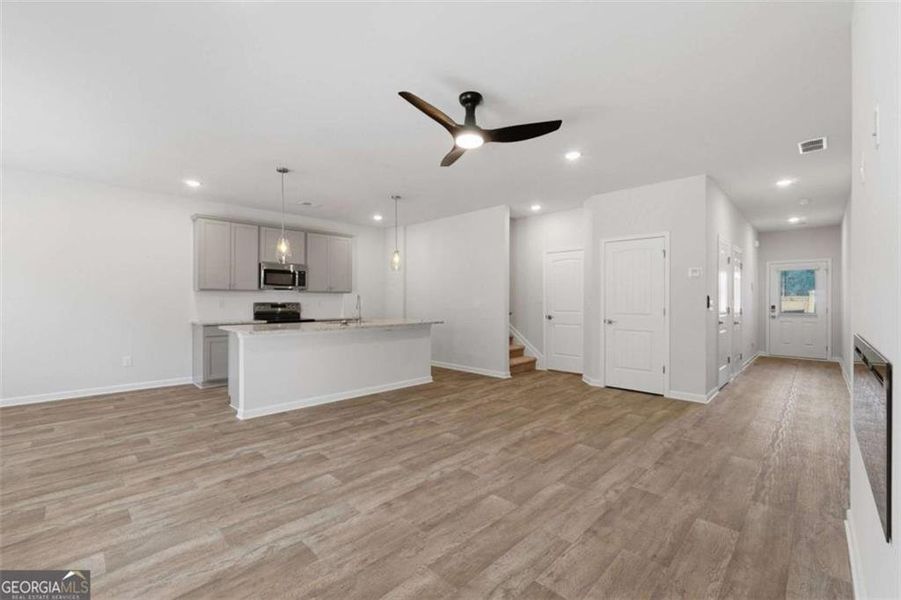 Spacious, unfurnished interior of a new home in Parkway James, Snellville (Image 24). Spacious, unfurnished interior of a new home in Parkway James, Snellville (Image 24).