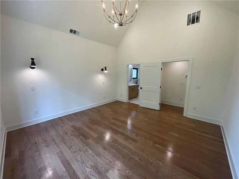 Spacious, unfurnished interior of a new home in , Lawrenceville (Image 35).