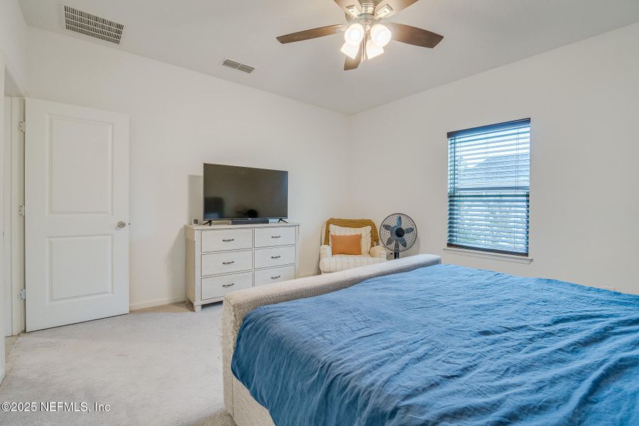 Furnished interior view inside a new home in St Augustine Lakes: St Augustine Lakes 40S, St. Augustine (Image 9).
