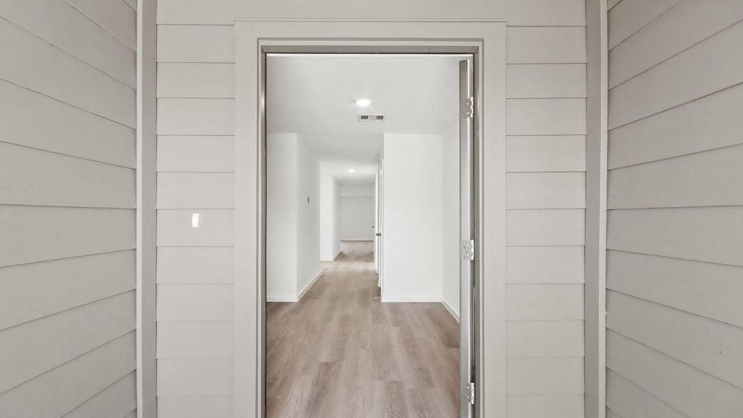 Spacious, unfurnished interior of a new home in Westward Pointe, Sealy (Image 10).
