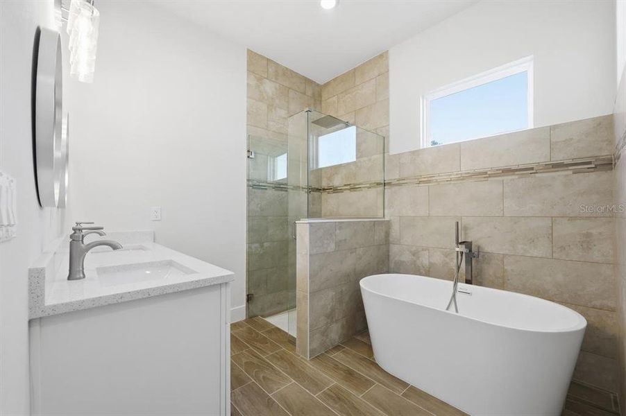 Furnished interior view inside a new home in , Ocala (Image 9).