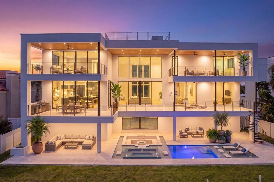 Condo located in Tierra Verde, FL showcasing its design and architecture (Image 5).