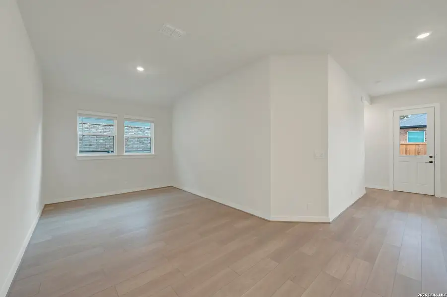 Spacious, unfurnished interior of a new home in Mayfair - Select Classic Series, New Braunfels (Image 22).