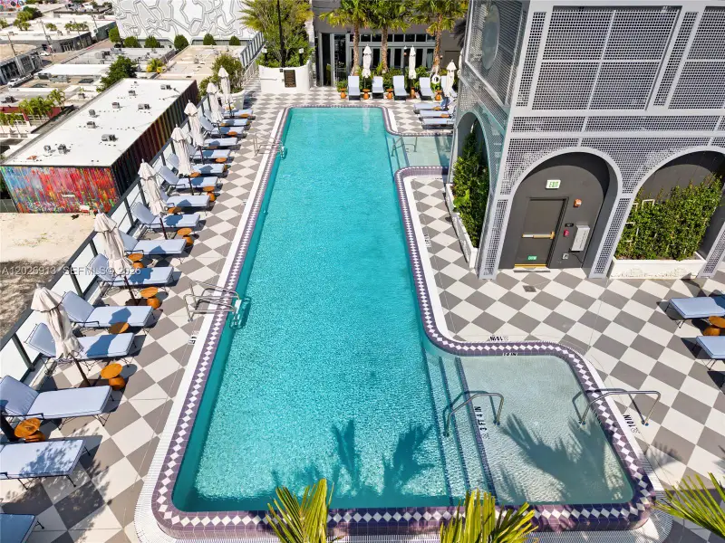 Community amenities in , Miami (Image 52).