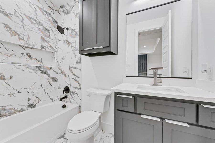 Furnished interior view inside a new home in , Dallas (Image 10). Furnished interior view inside a new home in , Dallas (Image 10).