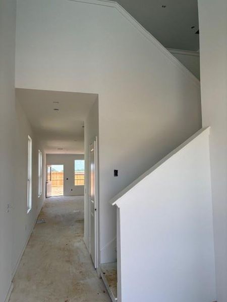 Dramatic 2 Story Entry Dramatic 2 Story Entry