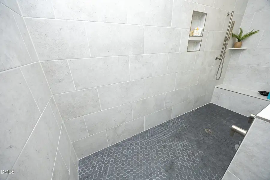 35WalkInShower 35WalkInShower