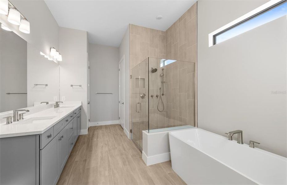 Furnished interior view inside a new home in Del Webb Catalina, Lakewood Ranch (Image 5).