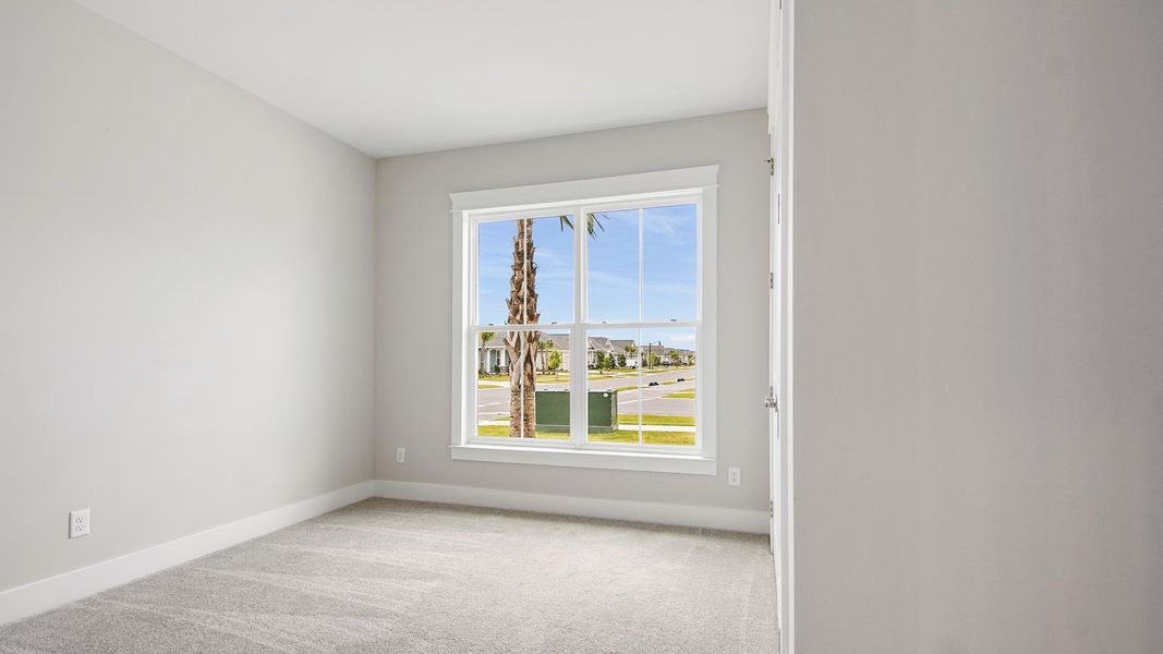 Spacious, unfurnished interior of a new home in Breakfast Point East Phase I, Panama City Beach (Image 20).