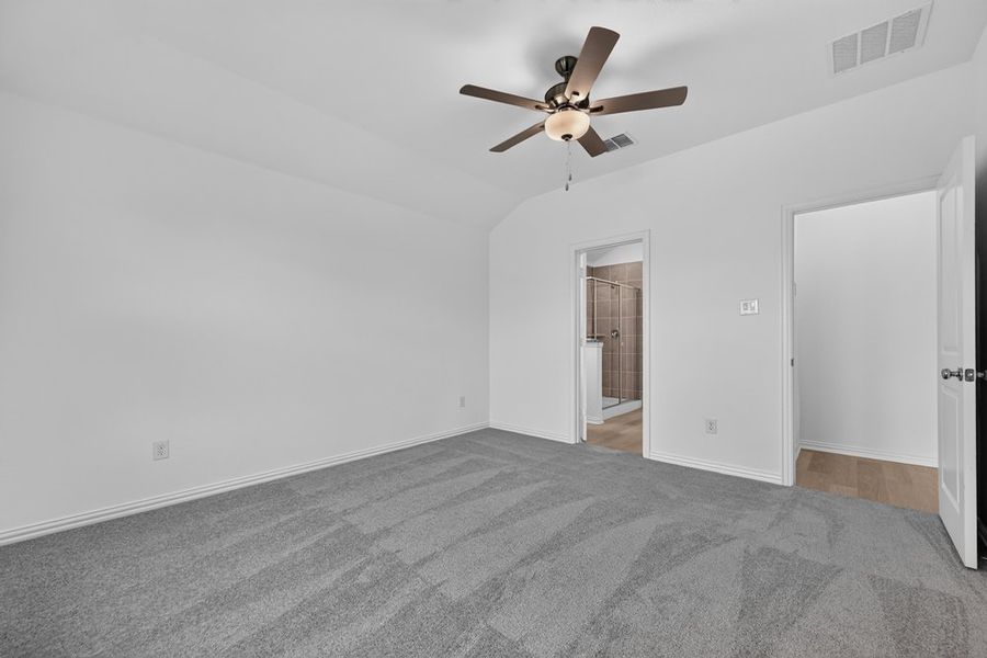 Spacious, unfurnished interior of a new home in River Ridge, Crandall (Image 19).