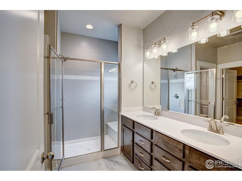 Furnished interior view inside a new home in Vernazza, Windsor (Image 3).