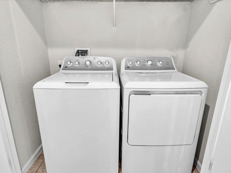 Close-up of interior finishes inside a home in , Belle Glade (Image 23).